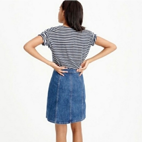 Perfect, J.Crew Button Front Denim/Jean Skirt, Size 2 - Picture 2 of 2